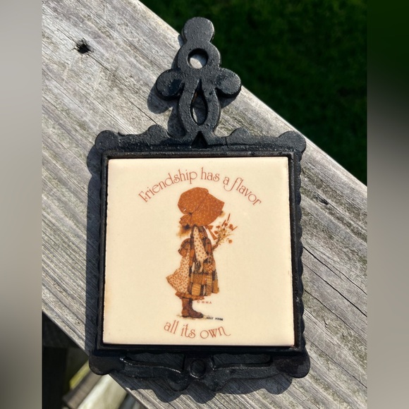 1979s Vintage HOLLY HOBBIE Charming Friendship TRIVET Wall Art - Picture 1 of 2